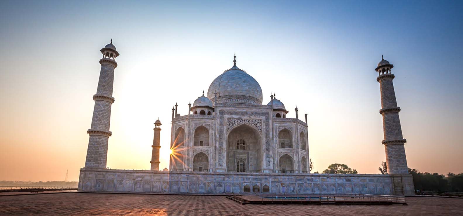 Taj Mahal Tour From Delhi By Mercedes Bmw Audi